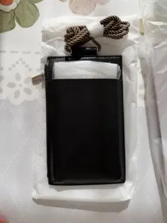 ブラックスマホショルダーバッグ