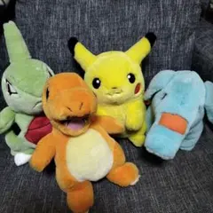 マクドナルド　ポケモン　　　 ぬいぐるみ 　4体