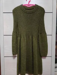 オリーブグリーン リブ編みニット