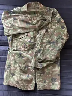 迷彩服セットアップ（シャツ・パンツ）