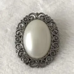【生前整理　昭和レトロ品】日本製オーバルピンブローチ　アンティーク