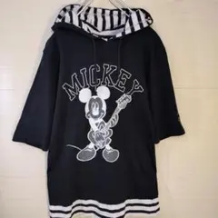 ディズニー　ミッキーマウス　フード付きTシャツ　 ロック　ギター　ブラック