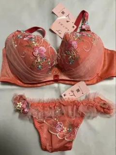 Item thumbnail for item 7095914b-bd0c-4f9a-8be2-049272c58079