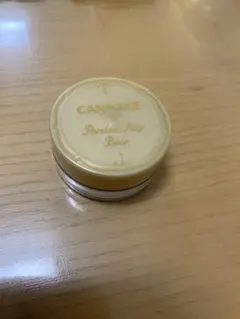 キャンメイク　ポアレスエアリーベース　01