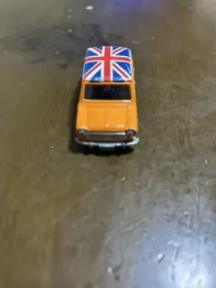 BMC MINI COOPER オレンジ色　ユニオンジャック