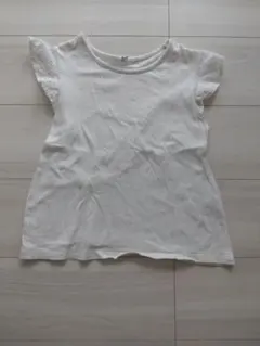 ユニクロ　子供服Tシャツ　130cm　美品