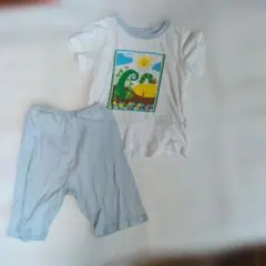 腹ぺこあおむしパジャマ