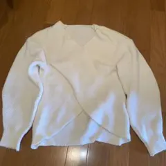 ホワイト　セーター 長袖