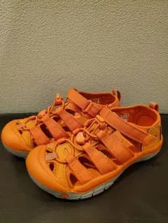 美品 KEEN ニューポート エイチツー キッズ サンダル 22cm キーン