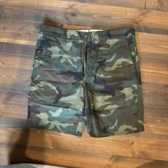 marka カモフラージュ ショートパンツ サイズ3 新品未使用のサムネイル