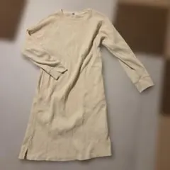 ユニクロ　ワンピース　長袖　140
