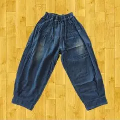 ダボダボパンツ