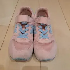 new balance スニーカー 22cm