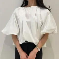 【Mila Owen】ギャザーボリュームバルーンシルエットブラウス ホワイトのサムネイル