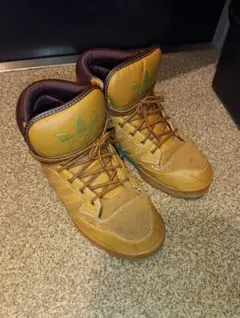 adidas ハイカットスニーカー ブラウン27.5㎝