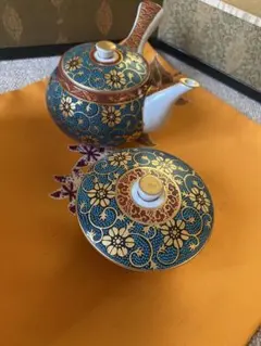 九谷焼　青粒唐草　蓋付茶器　正峰窯