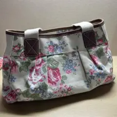 ま*あ様 キャスキッドソン　 キャンバス地のしなやかなバック　美品