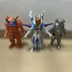 ウルトラマンシリーズ⭐︎怪獣フィギュア 3体セット