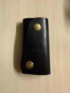 美品 IL BISONTE イルビゾンテ レザー キーケース ブラック