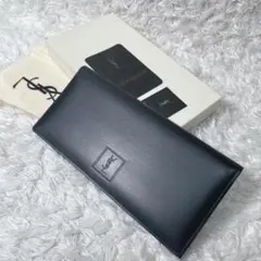 新品　未使用　イヴ・サンローラン　長財布　折り財布　レザー　ブラックのサムネイル
