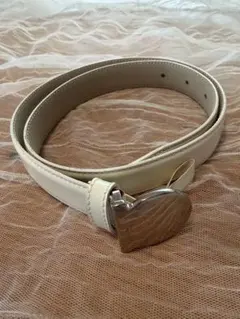 Salvatore Ferragamo ベルト ホワイト シルバー金具のサムネイル
