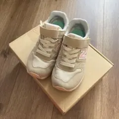 newbalance(ニューバランス)キッズ　スニーカー　18cm