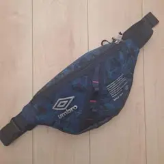 【umbro】未使用タグなし ネイビー　ショルダーバッグ ボディバッグ