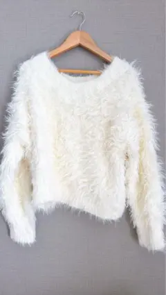 シャギーニット白