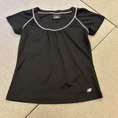 New Balance ブラック 半袖Tシャツ M