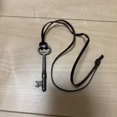 ヴィンテージ　鍵　チャーム