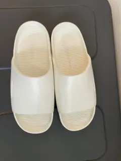 送料無料！ナイキ NIKE カーム　スライド　ホワイト