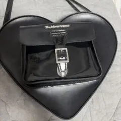 【いとゆまま】Dr. Martens リボン型 ショルダーバッグ ブラック いとゆまま様専用】Dr. Martens リボン型 ショルダーバッグ ブラック