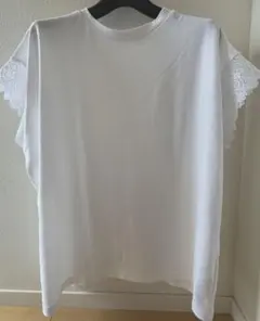 レース付きTシャツホワイト　未使用