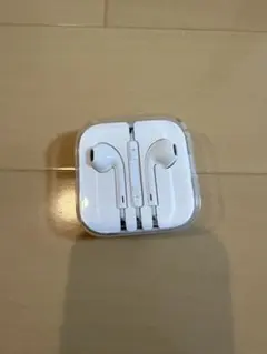 Apple EarPods with 3.5mm Jack