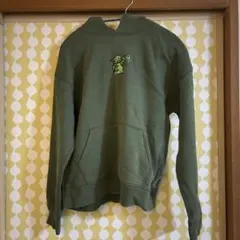 Yoda刺繍オリーブグリーンパーカー　GAP スターウォーズ　可愛い　ヨーダ
