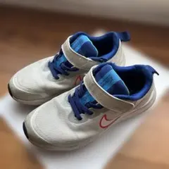 Nike ベルクロスニーカー 20センチ