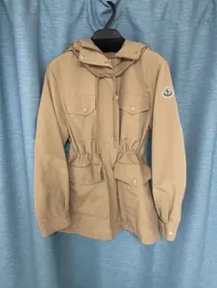 MONCLER レディース フード付きジャケット ベージュのサムネイル