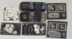 鬼滅の刃 ダイニング お楽しみくじ 缶バッジ カード 鬼舞辻無惨　鬼セット
