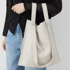 【美品】BEAURE カウレザー 2WAY ハンドル トートバッグ　アイボリーのサムネイル