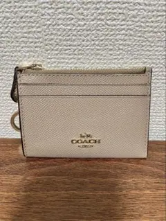 COACH ベージュ パスケース