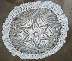 クリームホワイトレーステーブルセンター 花柄 円形