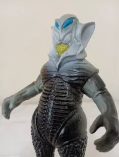 メフィラス星人　塗装　リペイント品　ブルマァク　ソフビ　怪獣　ウルトラマンのサムネイル