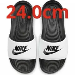 新品 ナイキ サンダル ビクトリーワン スライド ホワイト ２４ｃｍ 送料無料