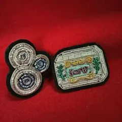 ハンドメイド　ブローチ 刺繍ブローチ　ビーズ刺繍