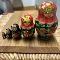マトリョーシカ 5体セット 木製 ロシア民芸品 - メルカリ