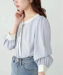 パールリボンタイ付き配色ブラウス