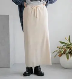 ローリーズファーム　カットリブタイトスカート　アイボリー