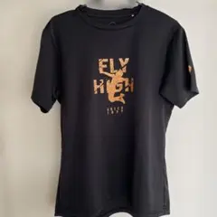 ASICS ELLY HIGH 黒シャツ 1977年モデル