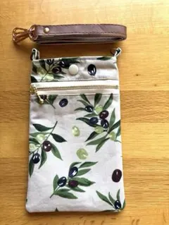 スマホショルダー　スマホポーチ　サコッシュ　プレゼントやお返しにも♪