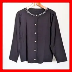 レディース　カーディガン　襟元ビジュー　パールボタン　ブラック